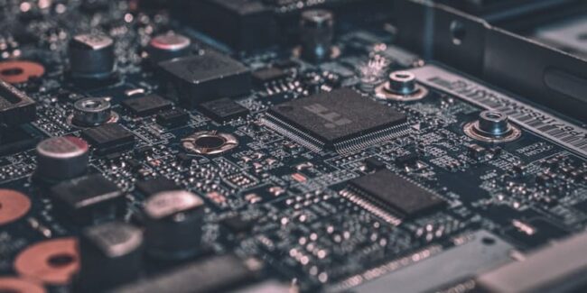 Connettività e Internet of Things tra dispositivi e macchine
